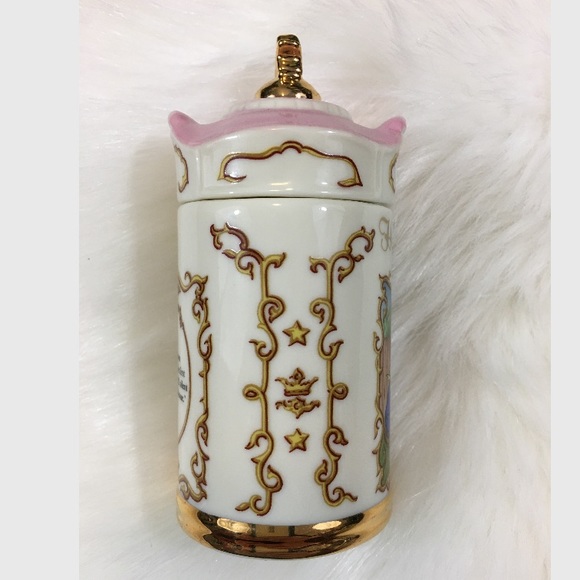 LENOX Vtg Disney Spice Jar Collection 1995 Goofy Porcelain Spice Jar Horseradish - Picture 2 of 7